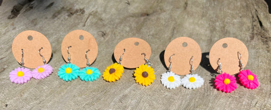 Dangly Daisy Earrings